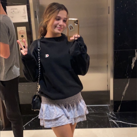 Meet your Posher, Sharon - Picture 1 of 1